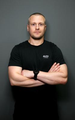 Инструктор тренажерного зала Ростокин Алексей